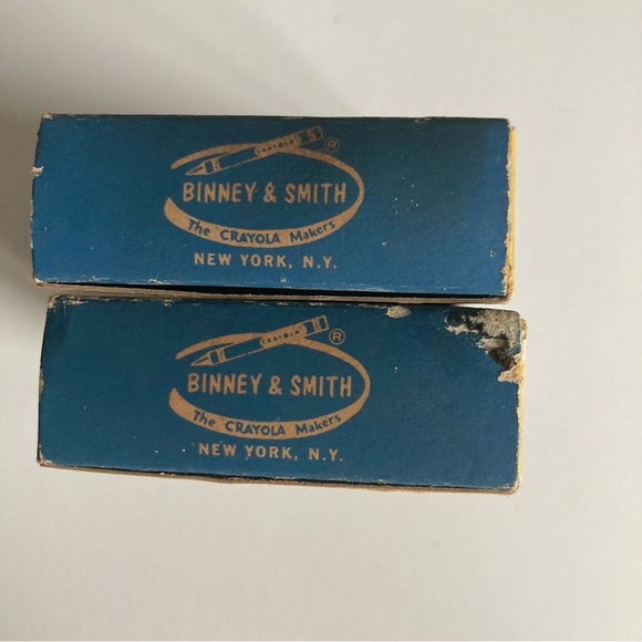 Playtime White Chalk Vintage Set of 2 With Chalk - Picture 4 of 4